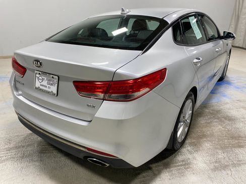 Used 2016 Kia Optima EX image 9