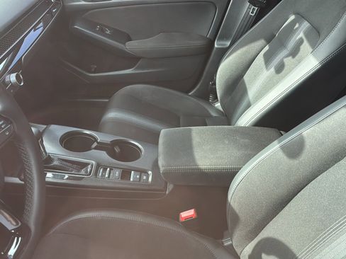 Certified 2023 Honda Civic Sport image 2