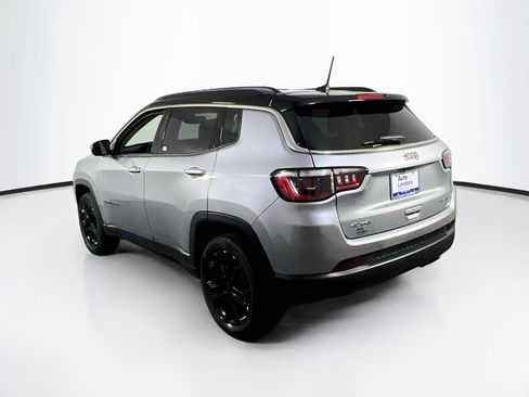 Used 2022 Jeep Compass Limited AWD/4WD image 7