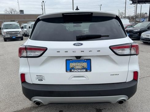 Used 2022 Ford Escape SEL image 4