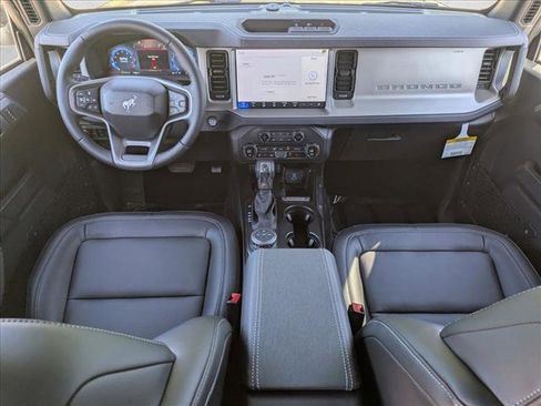 New 2025 Ford Bronco Outer Banks image 15