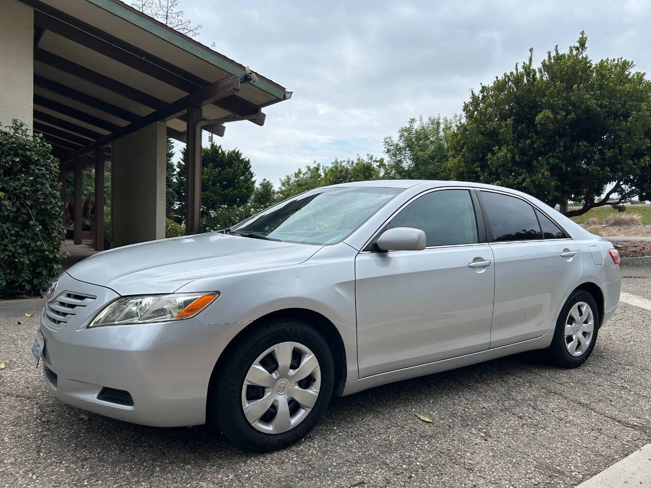 Used 2008 Toyota Camry LE FWD image 4