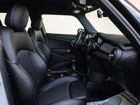 Used 2015 MINI Cooper 4-Door Hardtop FWD image 27