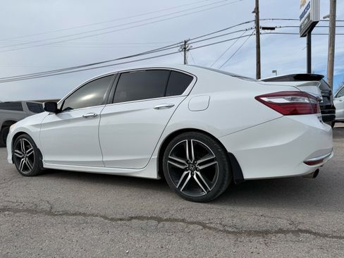 Used 2016 Honda Accord Sport image 4
