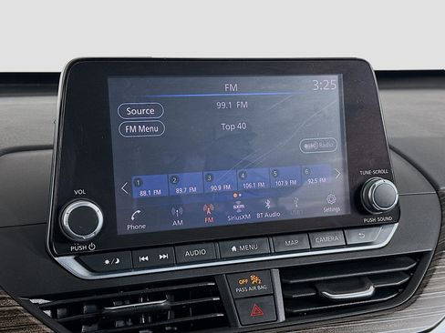 Used 2020 Nissan Altima 2.5 SL FWD image 19