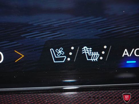 Used 2025 Chevrolet Traverse RS w/ LPO, Floor Liner Package AWD/4WD image 8