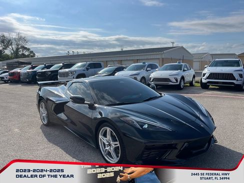 Used 2024 Chevrolet Corvette Stingray Premium Conv w/ 3LT RWD image 2