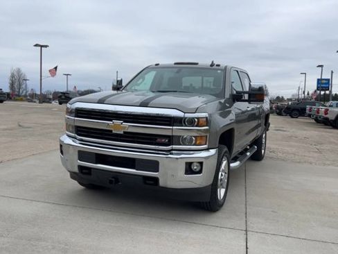 Used 2017 Chevrolet Silverado 2500 LTZ w/ Vortec Plus Package image 4