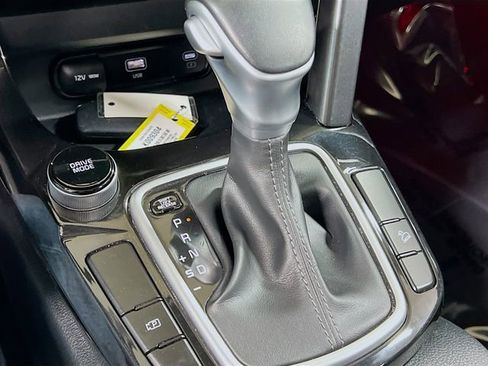 Certified 2024 Kia Seltos S image 17