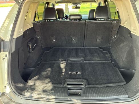 Used 2023 Nissan Rogue Platinum FWD image 69