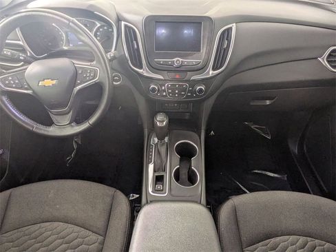 Used 2021 Chevrolet Equinox LT image 25