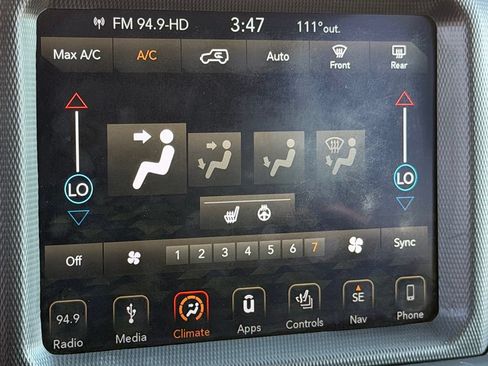 Used 2018 Jeep Wrangler Unlimited Sahara AWD/4WD image 21