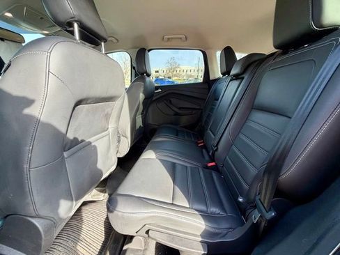 Used 2019 Ford Escape SEL image 15