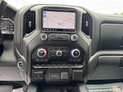Used 2019 GMC Sierra 1500 Denali w/ Driver Alert Package II AWD/4WD image 4
