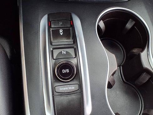 Used 2017 Acura MDX FWD image 12
