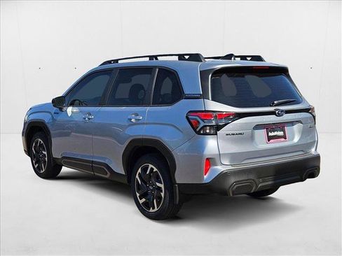 Used 2025 Subaru Forester Limited w/ Popular Package AWD/4WD image 9