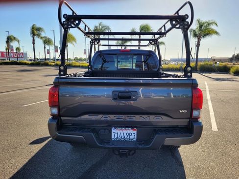 Used 2023 Toyota Tacoma SR RWD image 5