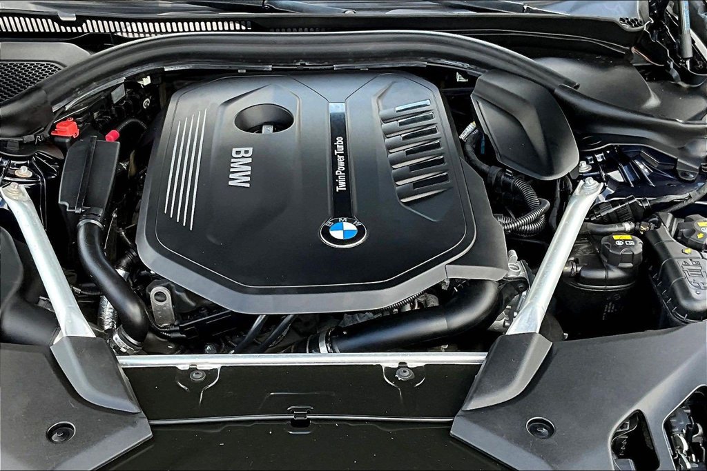 Used 2019 BMW 540i xDrive w/ Convenience Package AWD/4WD image 32