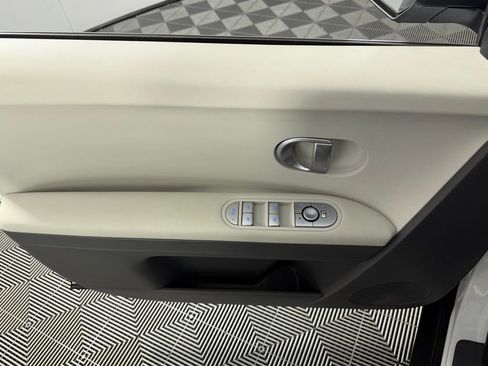 Used 2024 Hyundai Ioniq 5 SEL RWD image 27