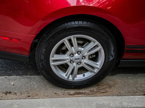 Used 2012 Ford Mustang Coupe image 13