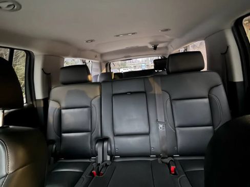 Used 2017 Chevrolet Suburban LT AWD/4WD image 18