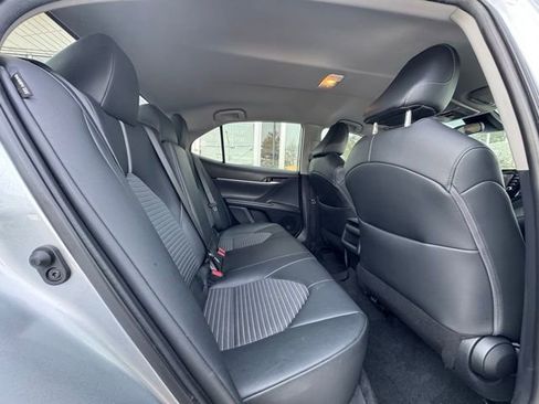 Used 2023 Toyota Camry SE image 15