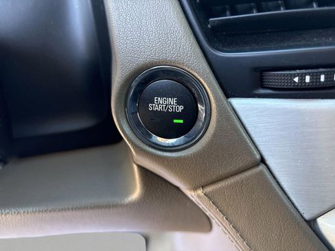 Used 2017 GMC Yukon SLT w/ Premium Edition image 27