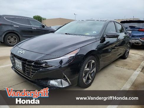 Used 2021 Hyundai Elantra Limited w/ Preferred Accessory Package FWD image 1