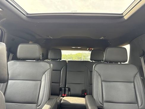 Used 2021 GMC Yukon Denali w/ Denali Premium Package AWD/4WD image 14