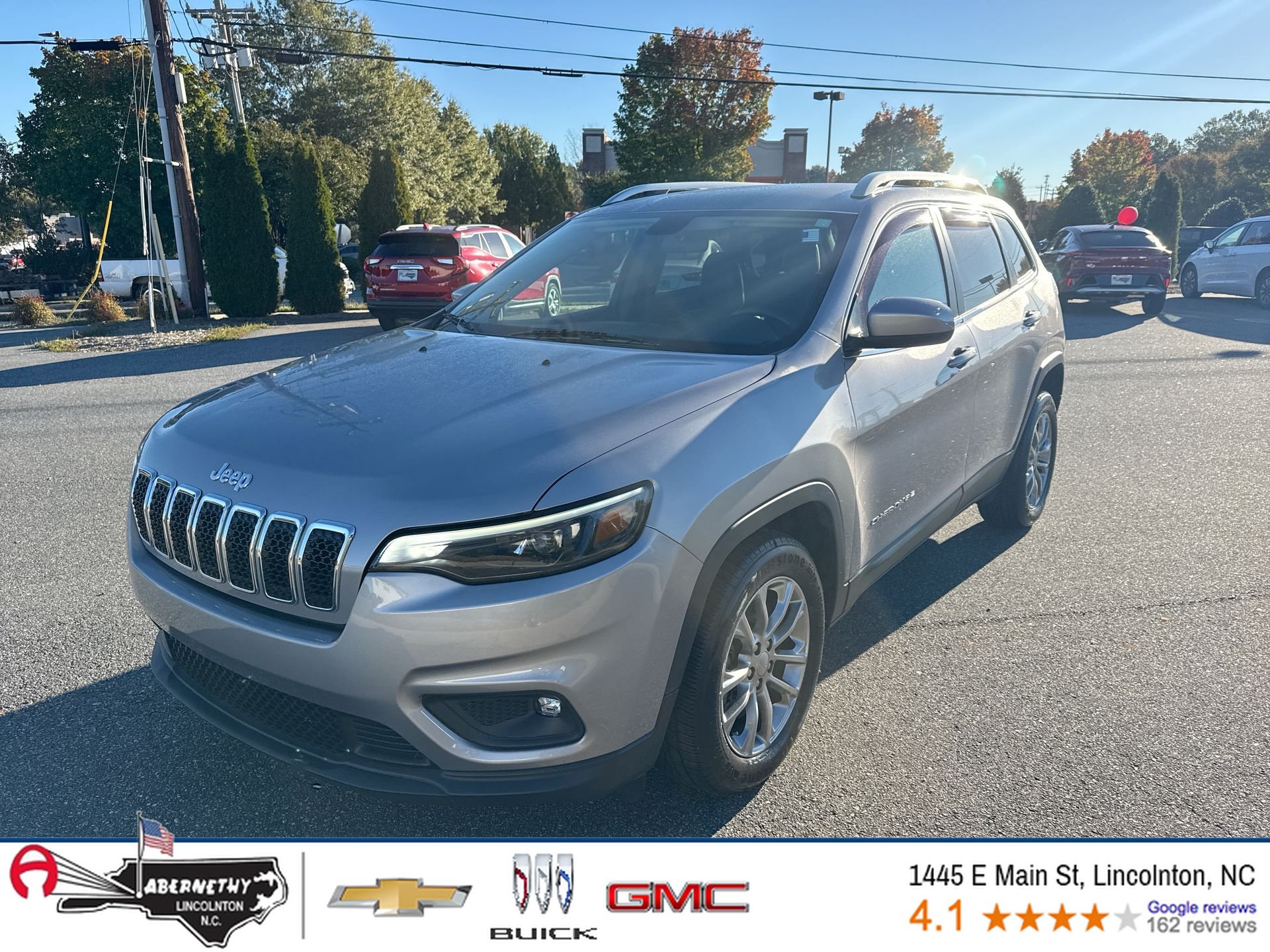 Used 2019 Jeep Cherokee Latitude Plus FWD image 1