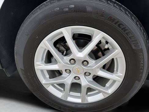 Used 2023 Chevrolet Equinox LT FWD image 35
