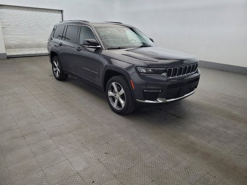 Used 2021 Jeep Grand Cherokee L Limited AWD/4WD image 13