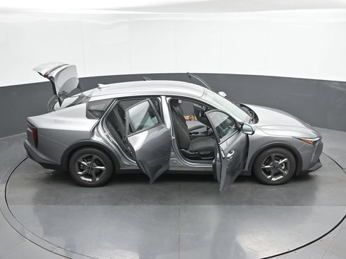 Used 2025 Kia K4 FWD image 47