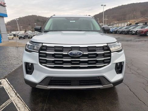 New 2026 Ford Explorer Active w/ Active Comfort Package image 2