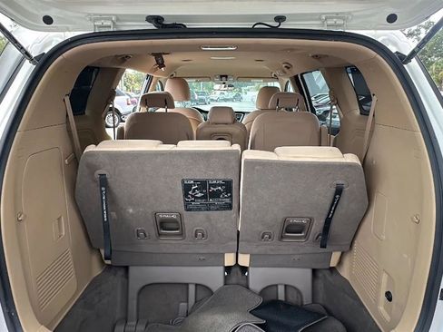 Used 2016 Kia Sedona LX w/ LX Convenience Package FWD image 34