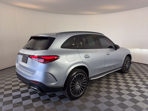 Used 2023 Mercedes-Benz GLC 300 4MATIC image 6