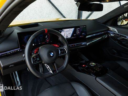 Used 2025 BMW M5 Touring AWD/4WD image 24