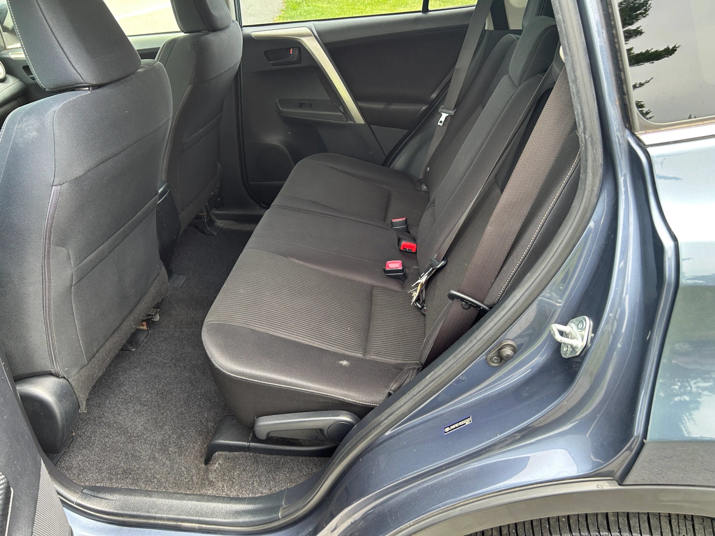 Used 2013 Toyota RAV4 XLE AWD/4WD image 12