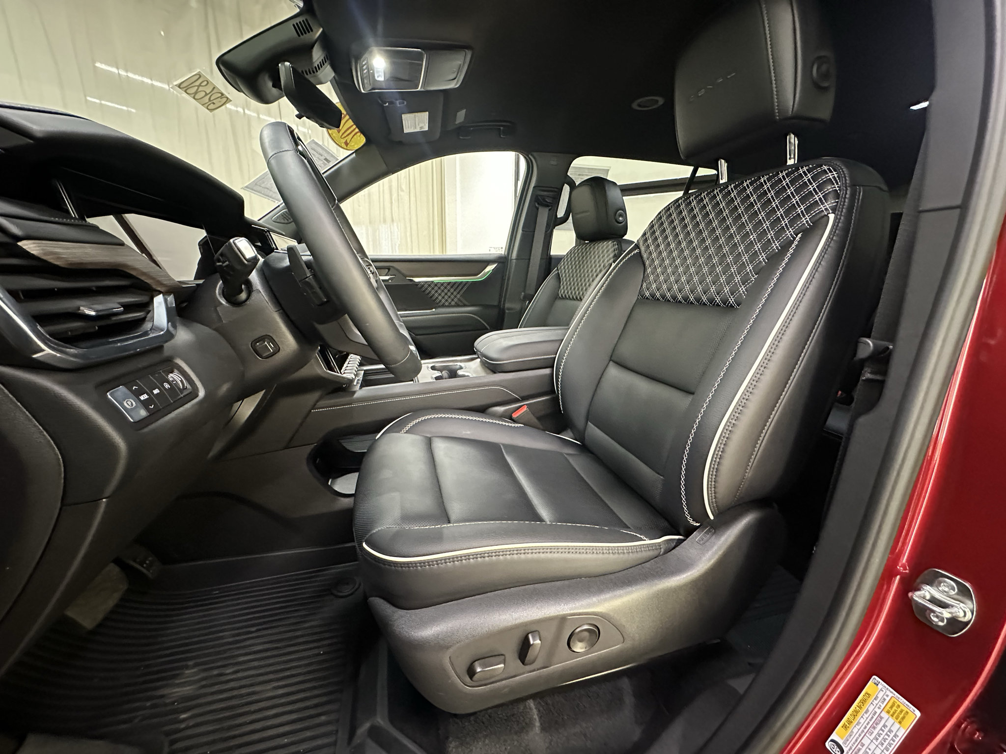 Used 2026 GMC Acadia Denali w/ Super Cruise Package AWD/4WD image 28