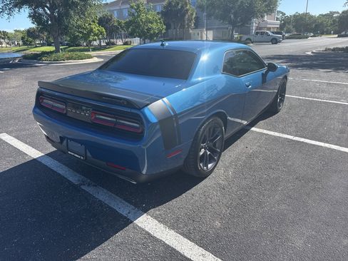 Used 2023 Dodge Challenger R/T Scat Pack w/ Scat Pack Stripe image 3