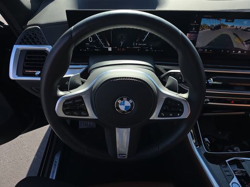 Used 2025 BMW X5 xDrive40i w/ Executive Package image 27