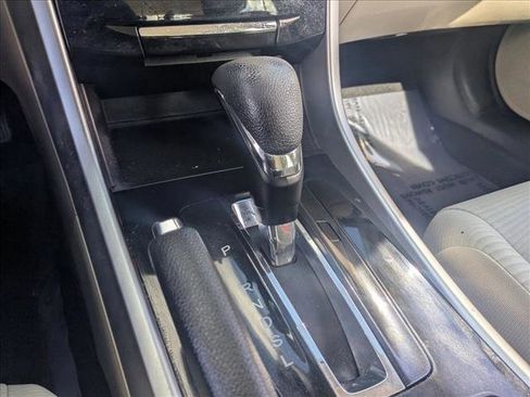 Used 2017 Honda Accord LX image 11