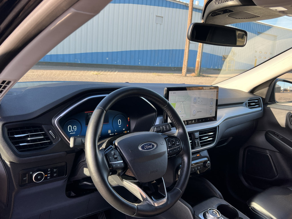 Used 2024 Ford Escape Platinum AWD/4WD image 26