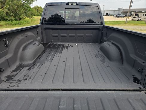 Used 2024 RAM 2500 Limited AWD/4WD image 9