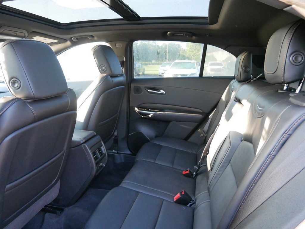 Used 2020 Cadillac XT4 Sport AWD/4WD image 11