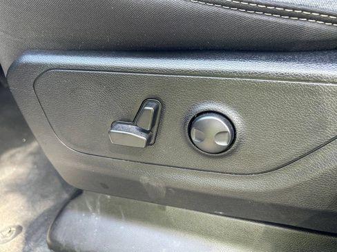 Used 2023 RAM 1500 Big Horn RWD image 18