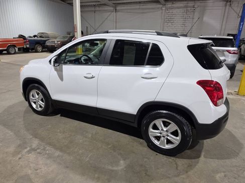 Used 2016 Chevrolet Trax LT w/ LT Convenience Package AWD/4WD image 6