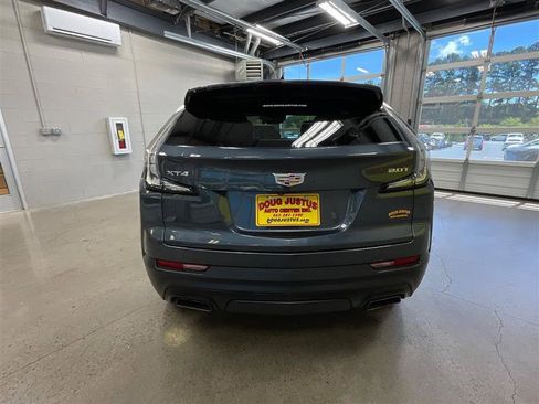 Used 2019 Cadillac XT4 Sport FWD image 4
