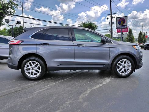 Used 2023 Ford Edge SEL w/ Convenience Package AWD/4WD image 4