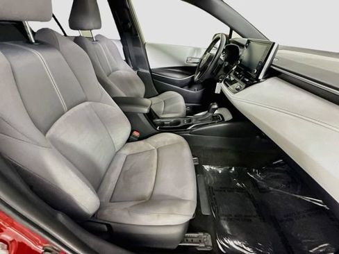 Used 2020 Toyota Corolla SE w/ Carpet Mat Package (TMS) FWD image 25